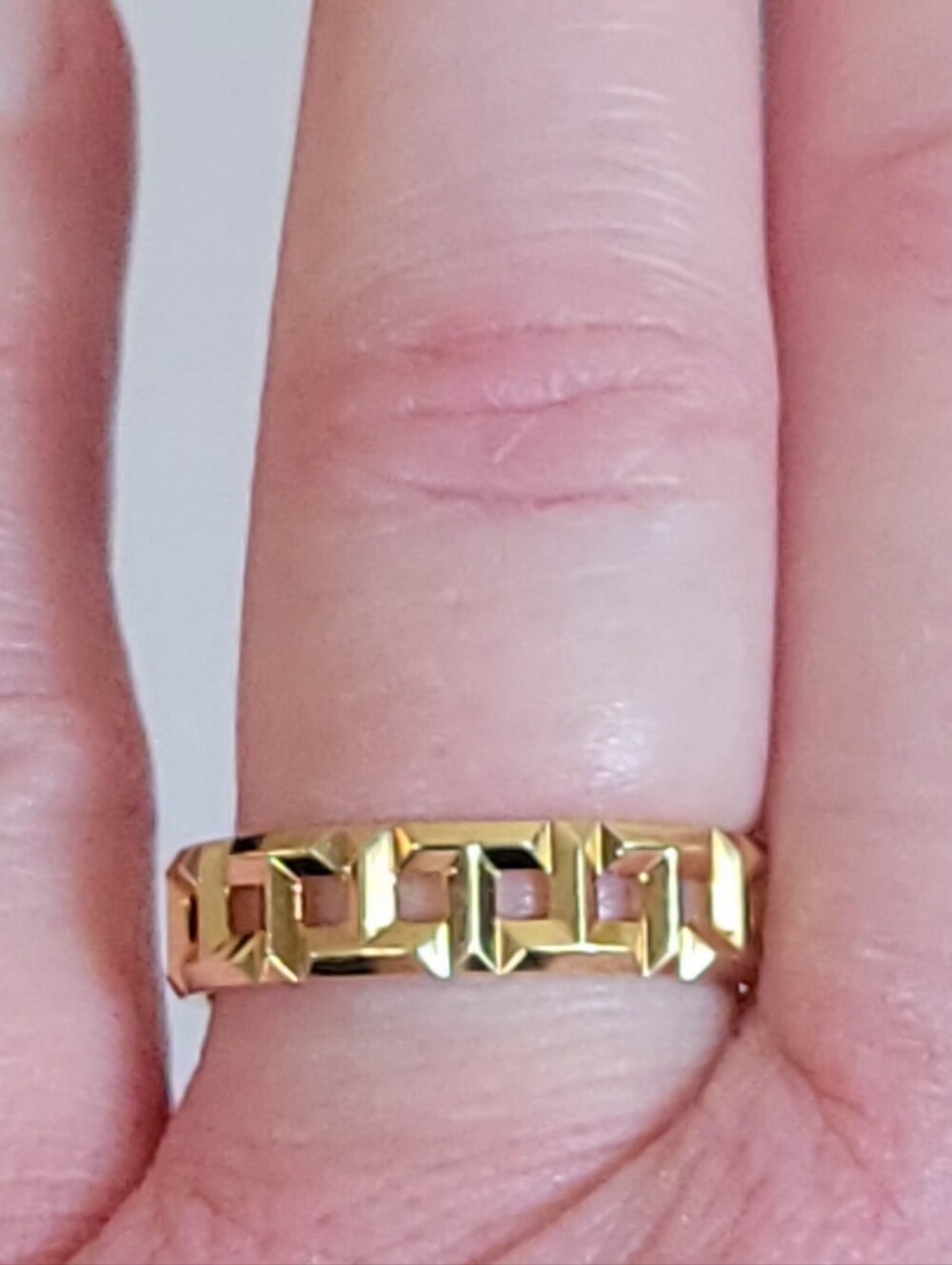 Genuine TIFFANY & Co. Solid 18k Gold T RING - Picture 13 of 13